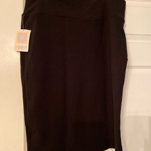 Solid black Cassie skirt